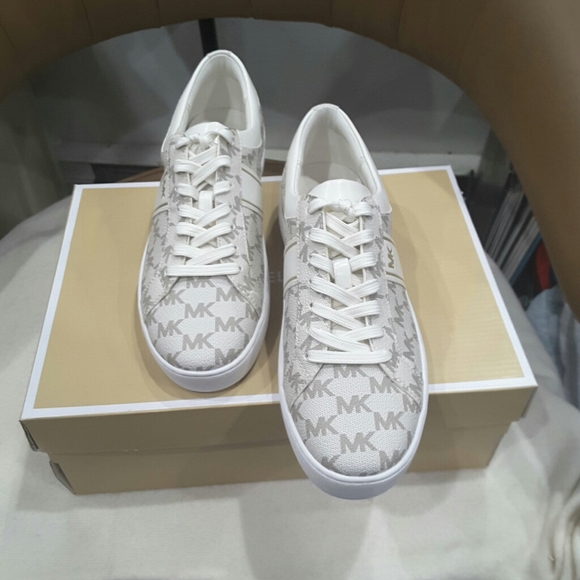 MICHAEL KORES JUNO STRIPE LACE UP HERITAGE CANVAS - Picture 1 of 9